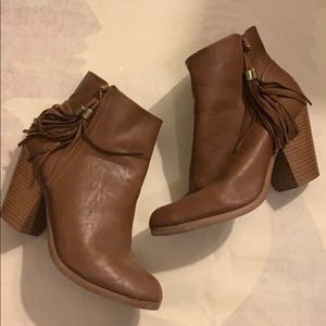 Feaux leather brown booties